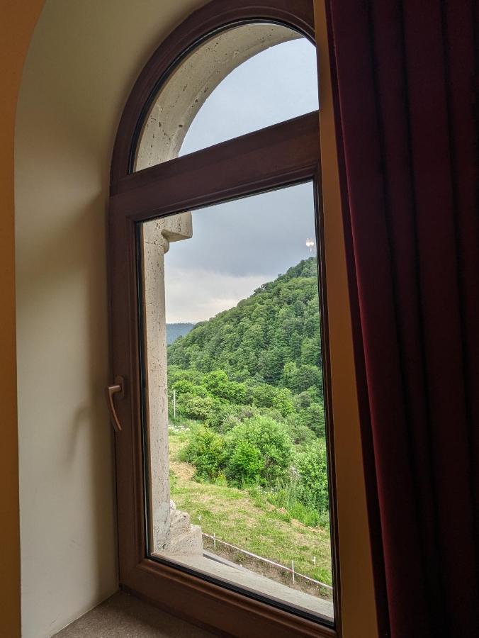 Hotel Vanatun, Haghartsin Monastery Teghut Bagian luar foto