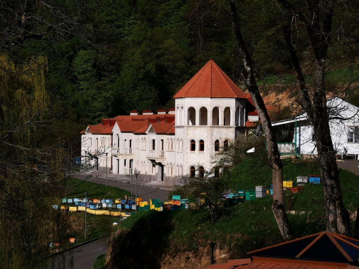 Hotel Vanatun, Haghartsin Monastery Teghut Bagian luar foto