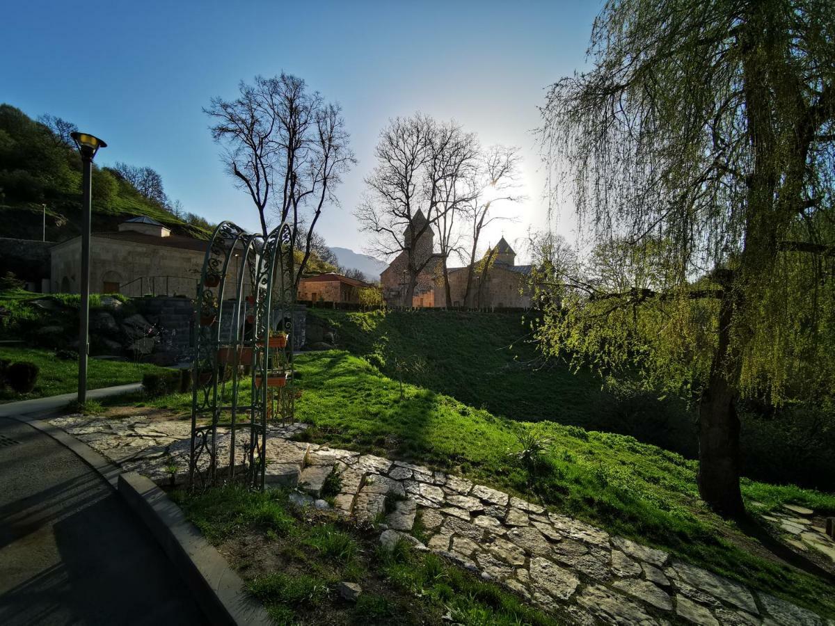 Hotel Vanatun, Haghartsin Monastery Teghut Bagian luar foto