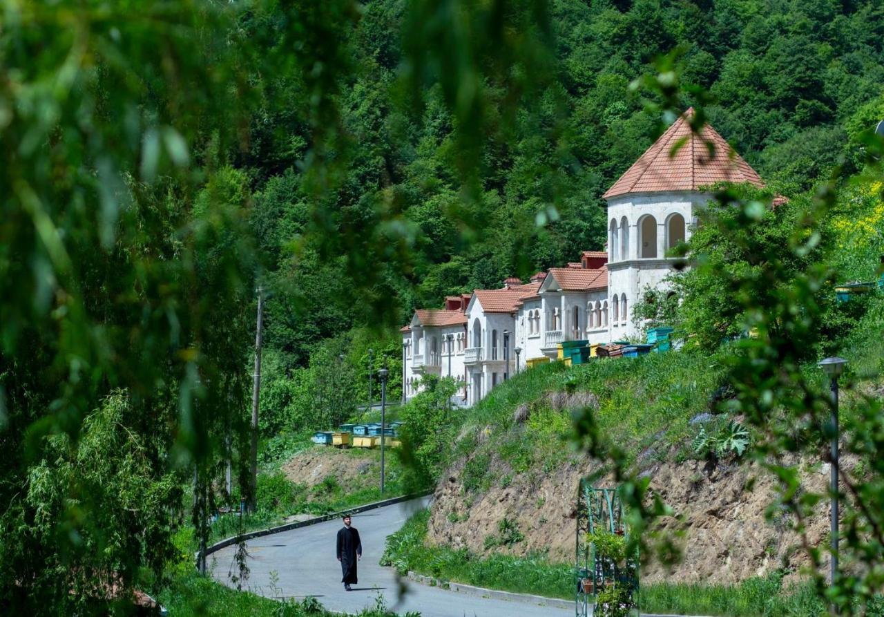 Hotel Vanatun, Haghartsin Monastery Teghut Bagian luar foto
